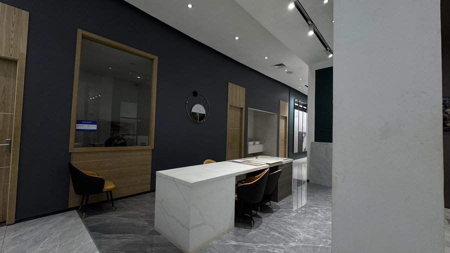 showroom reception layout