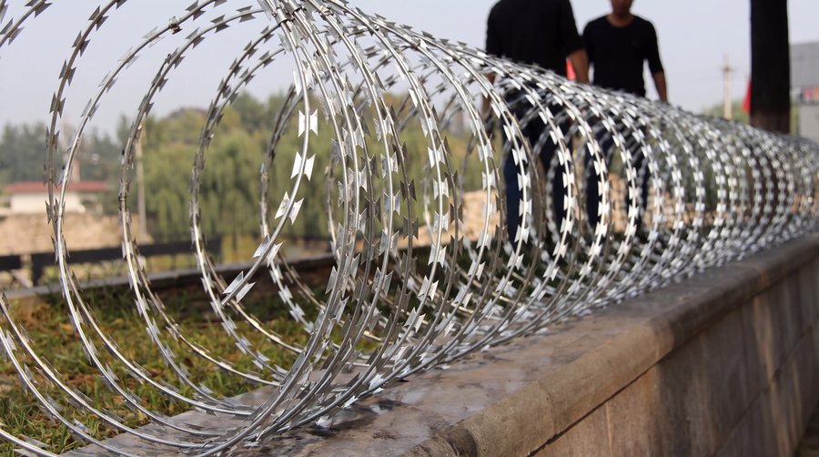 azor wire installation