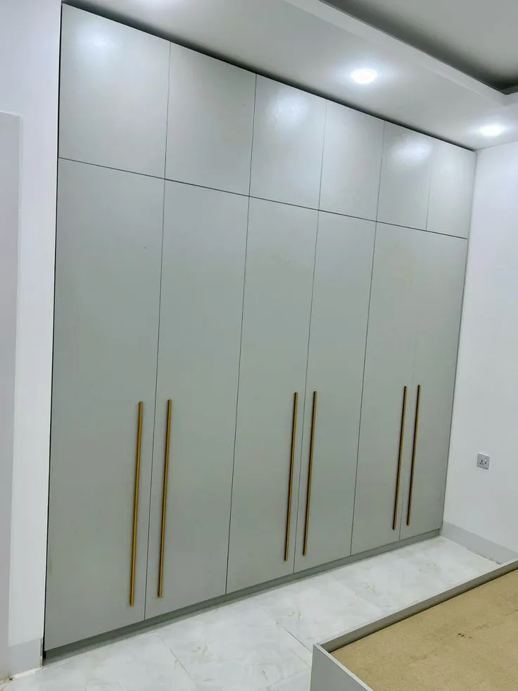 contemporary beigecloset