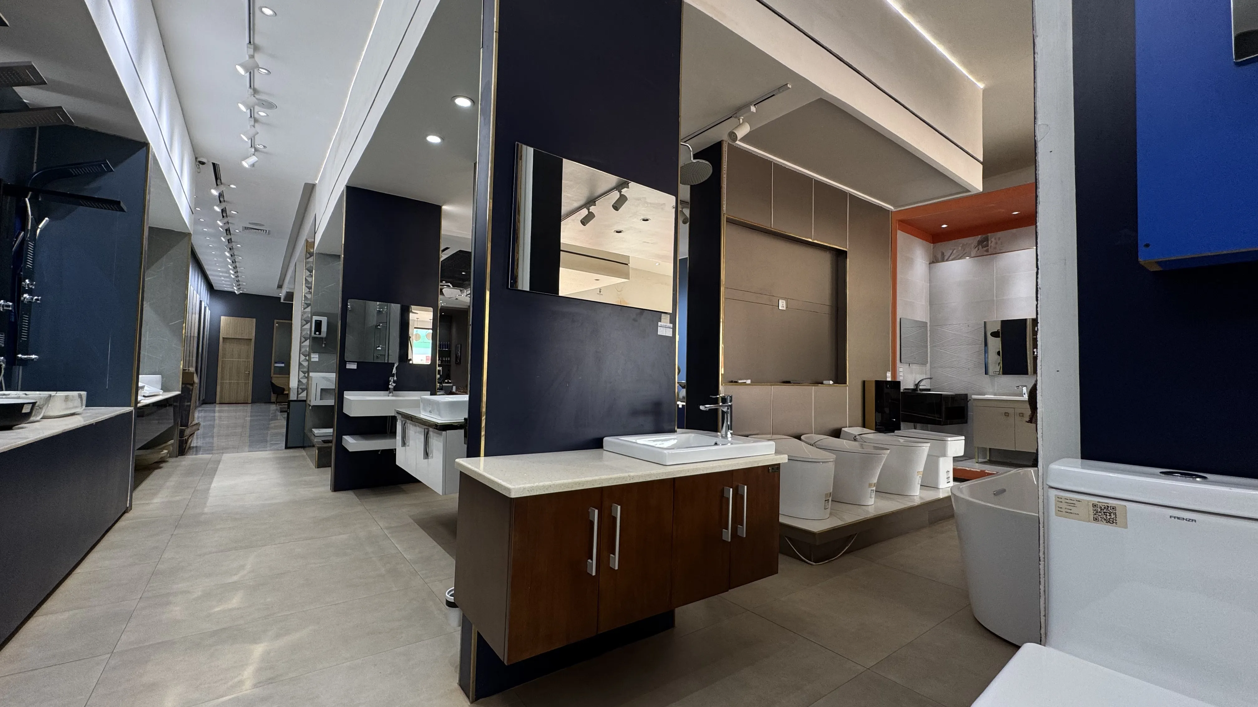 showroom vanity layout